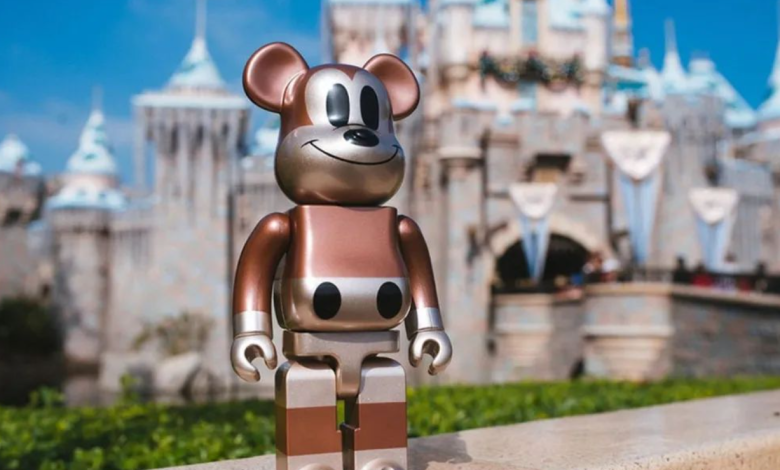 Mickey Mouse Bearbrick: The Timeless Classic